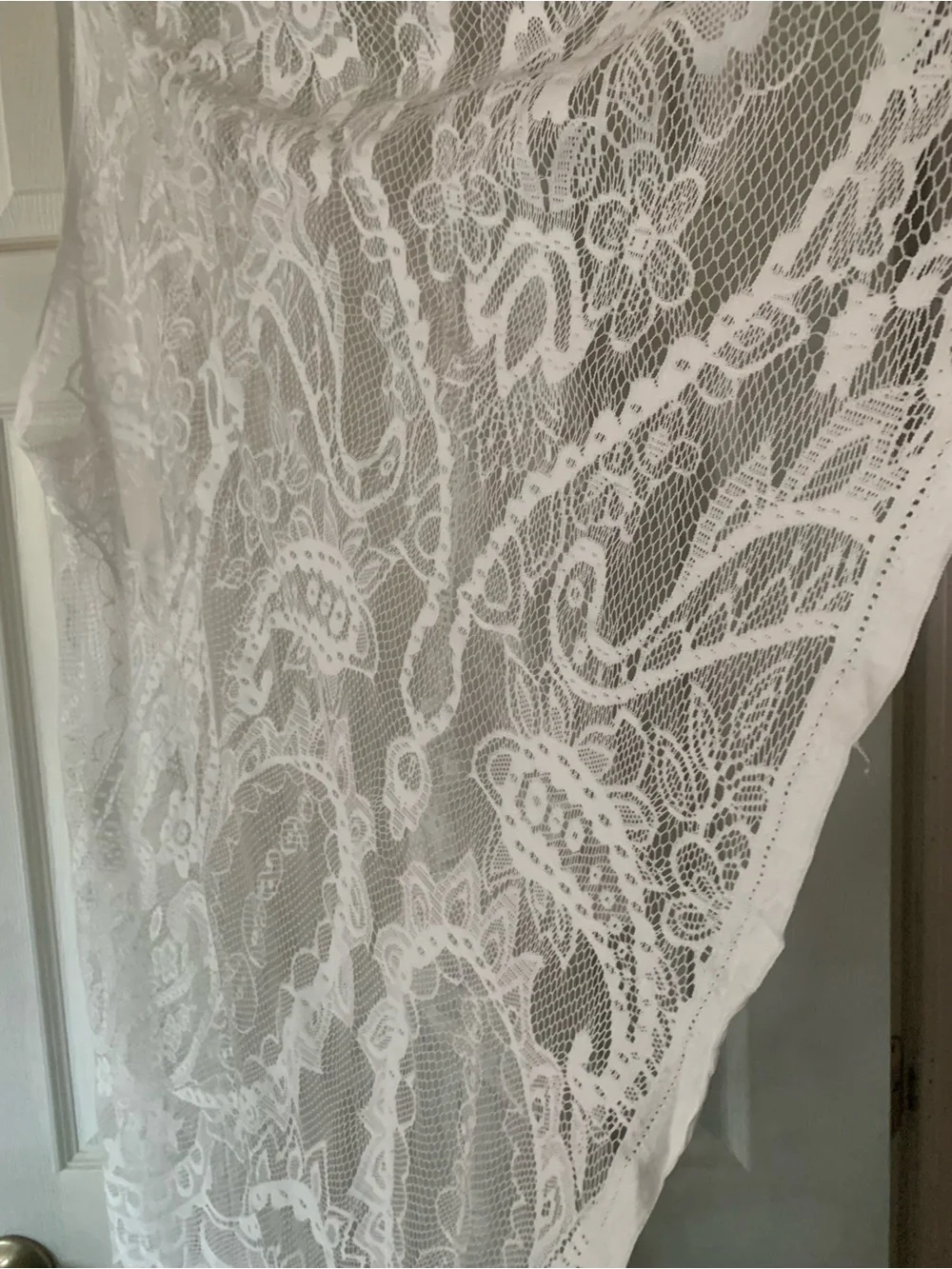 Boho White Lace High-Low Fringe Wrap